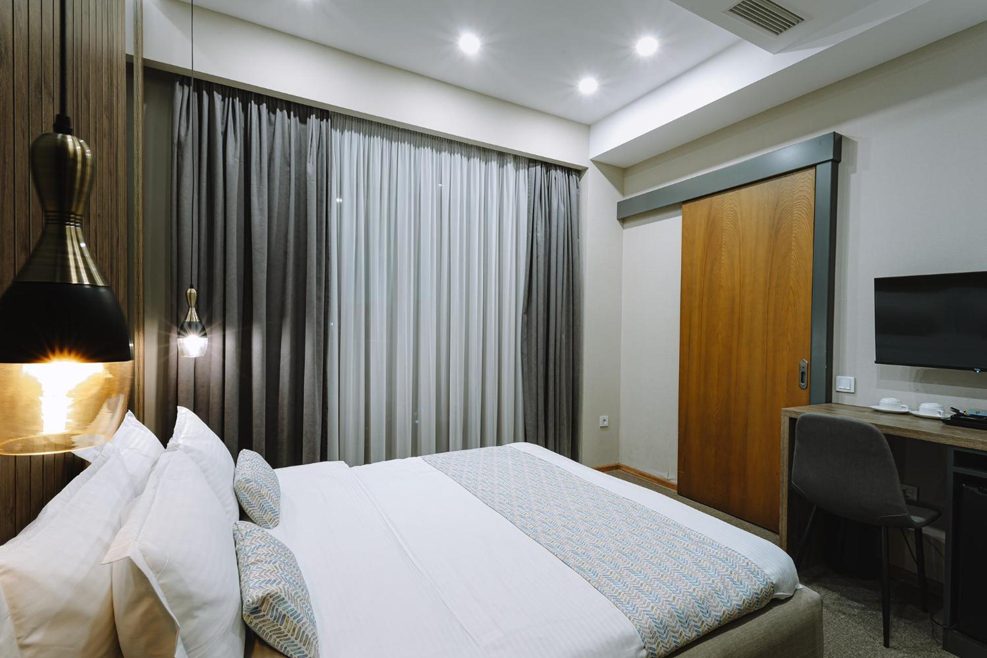 Hotel Sky Station Tbilisi Zewnętrze zdjęcie